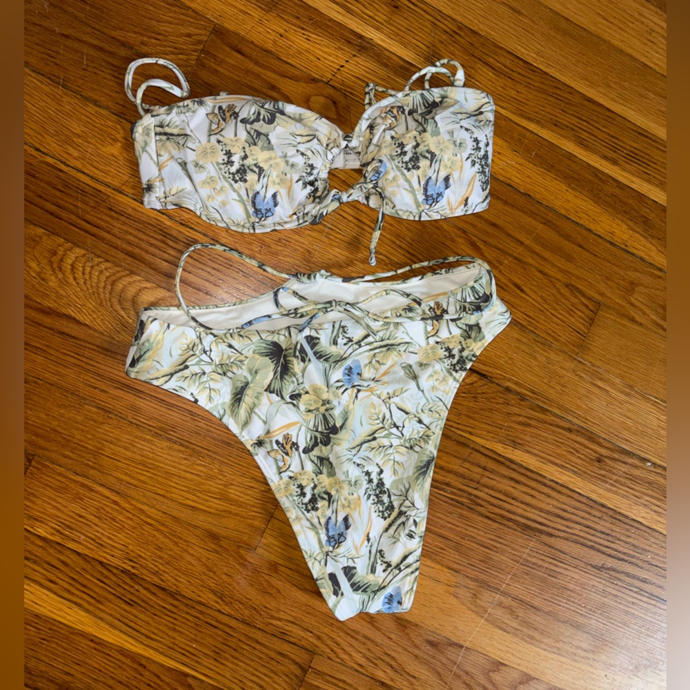 Abercrombie & Fitch Floral Bikini